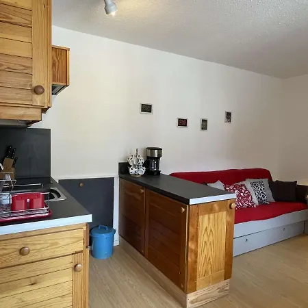 4 Pers, Pied De Pistes A Chantemerle, Wi-fi, Proche Commerces - Fr-1-330e-49 Serre Chevalier