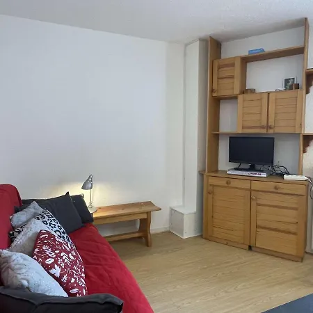 Apartment 4 Pers, Pied De Pistes A Chantemerle, Wi-fi, Proche Commerces - Fr-1-330e-49 *